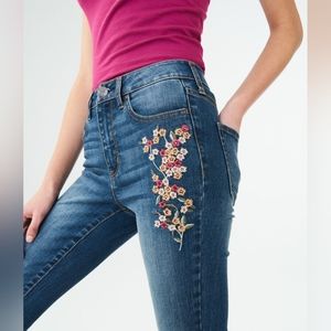 Seriously Stretchy High-Waisted Crop Jegging